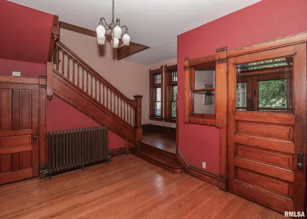 Rock Island, IL 61201-8918,514 23RD ST