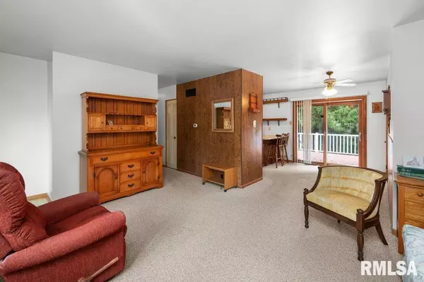 Hampton, IL 61256,513 12TH AVE