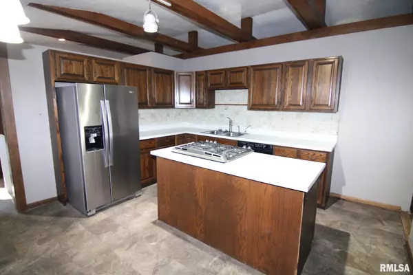 Blue Grass, IA 52726,5 E TIMBERLINE DR