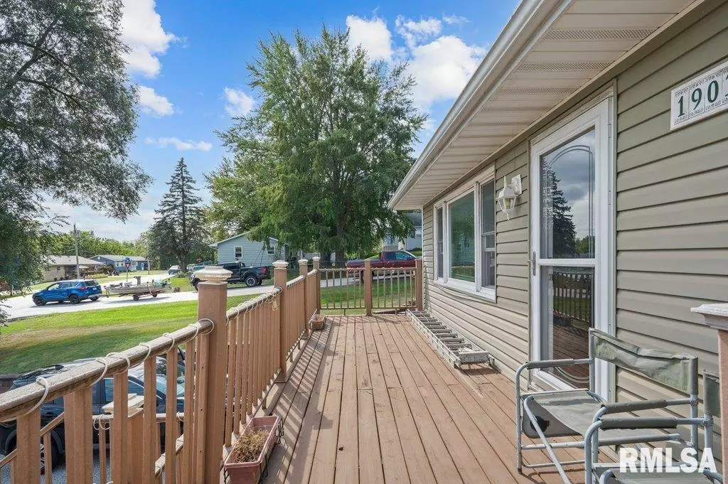 Coal Valley, IL 61240,1903 E 6TH ST