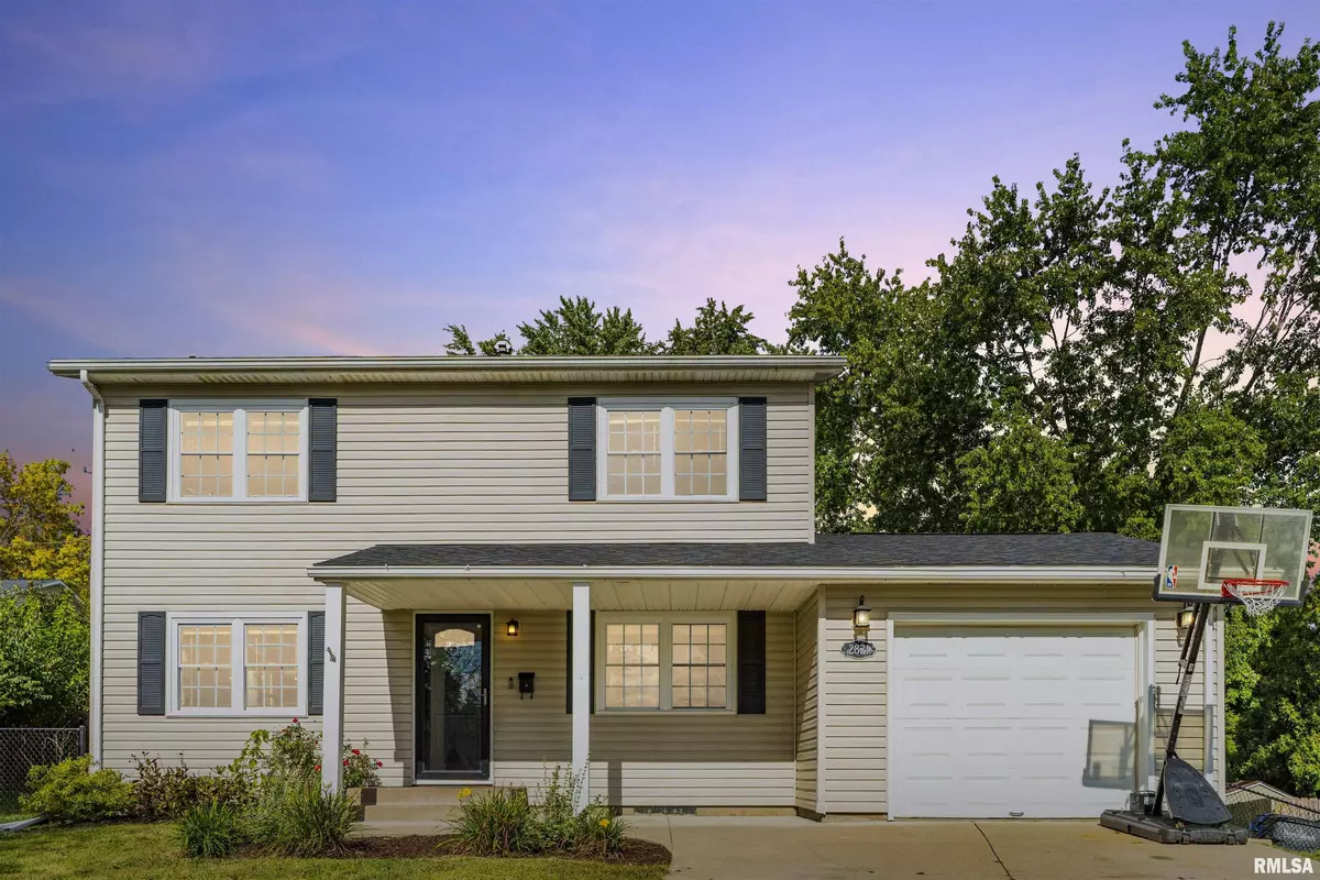 Bettendorf, IA 52722,2821 HILLSIDE CT