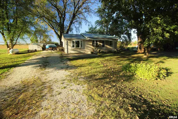 Cordova, IL 61242,24821 149TH Avenue North