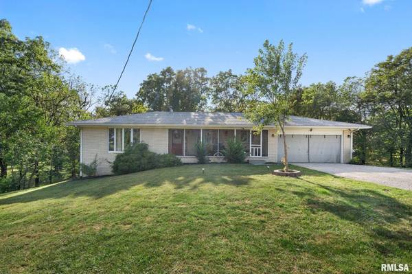 14028 KNOXVILLE RD, Milan, IL 61264
