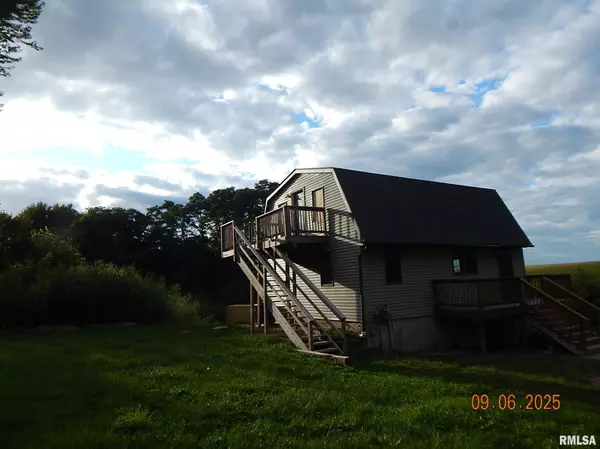 Fulton, IL 61252,12465 FROG POND RD