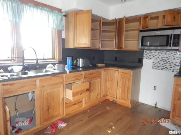 Fulton, IL 61252,12465 FROG POND RD