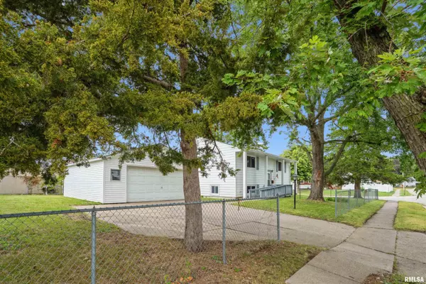 East Moline, IL 61244,3403 4TH ST