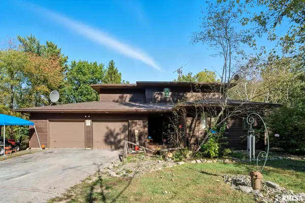 Morrison, IL 61270,8039 HAZEL RD