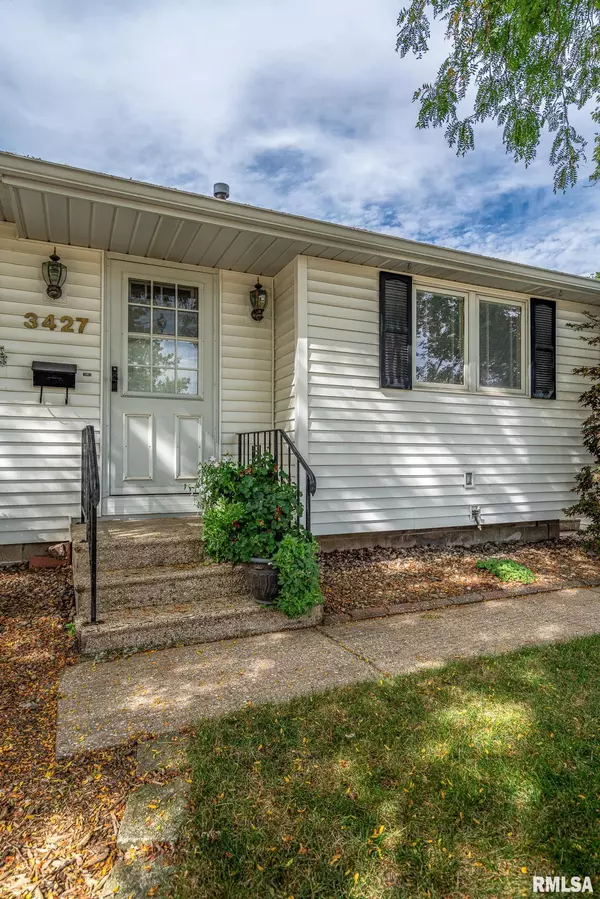 East Moline, IL 61244,3427 3RD Street C