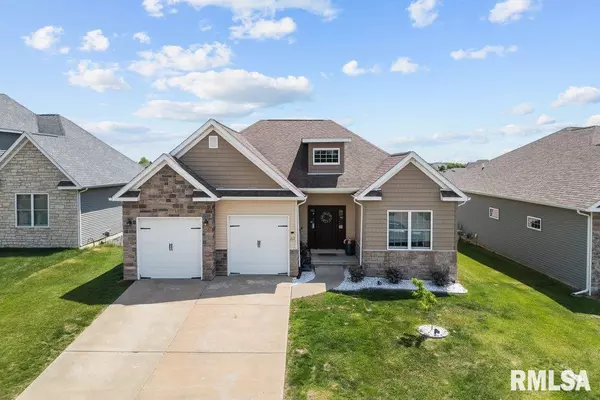 Le Claire, IA 52753,67 COBBLESTONE LN