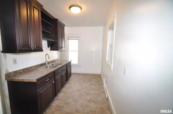 Davenport, IA 52803,1803 BELLE AVE