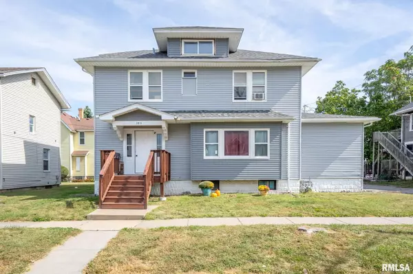 1321 MAIN ST, Davenport, IA 52803