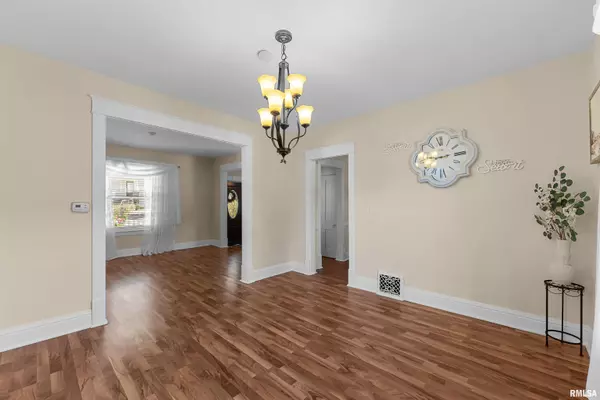 Moline, IL 61265,1315 7TH AVE