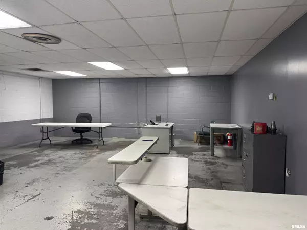 Milan, IL 61264,630 4TH Street West