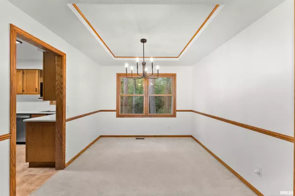 Coal Valley, IL 61240,706 E 6TH ST