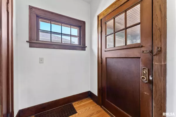 Davenport, IA 52803,1131 E CENTRAL PARK AVE