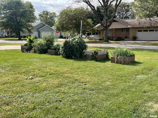 Geneseo, IL 61254,403 E CHESTNUT ST