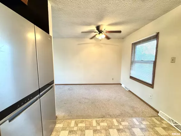 Clinton, IA 52732,1229 13TH Avenue North