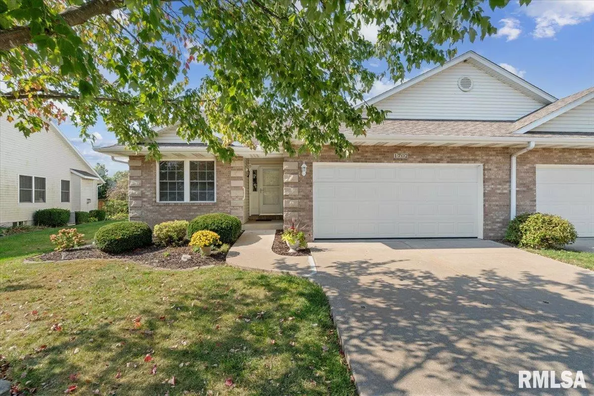 Coal Valley, IL 61240-9145,1702 E 6TH ST