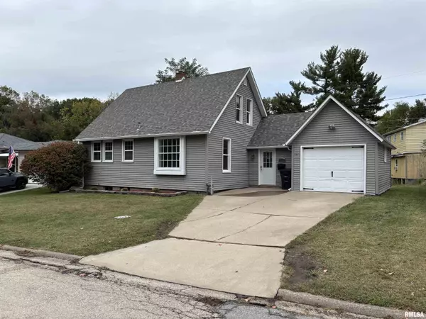 3153 15TH AVE, Moline, IL 61265-3330