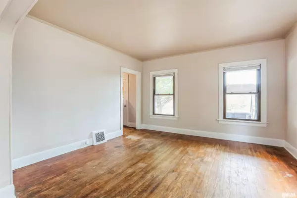 Fulton, IL 61258-2,507 6TH AVE