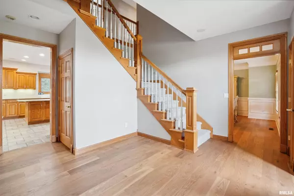 Davenport, IA 52807,1830 CROMWELL CIR