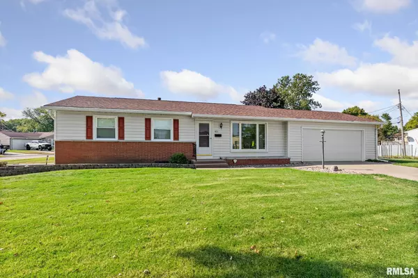 4757 19TH AVE, Moline, IL 61265