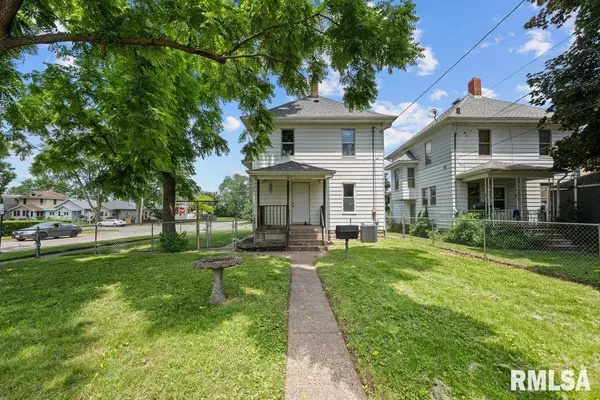 East Moline, IL 61244,204 15TH AVE