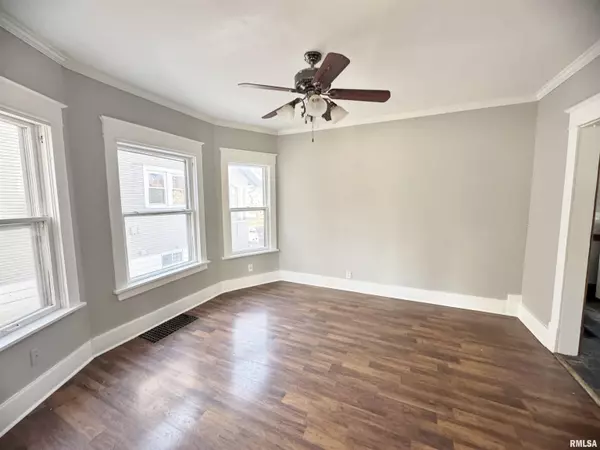 Rock Island, IL 61201,1234 12TH ST