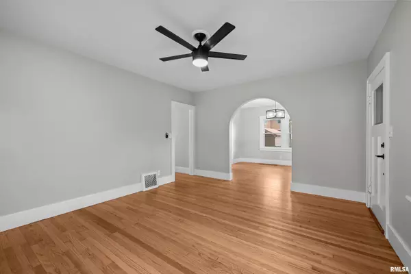 Davenport, IA 52804,1921 LILLIE AVE