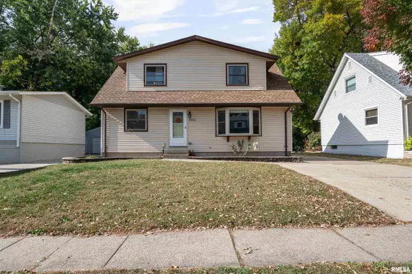 Davenport, IA 52806,5904 HILLANDALE RD