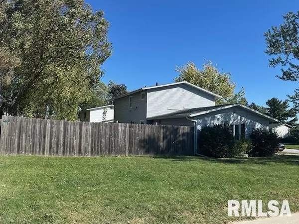 Bettendorf, IA 52722,2822 S HAMPTON DR