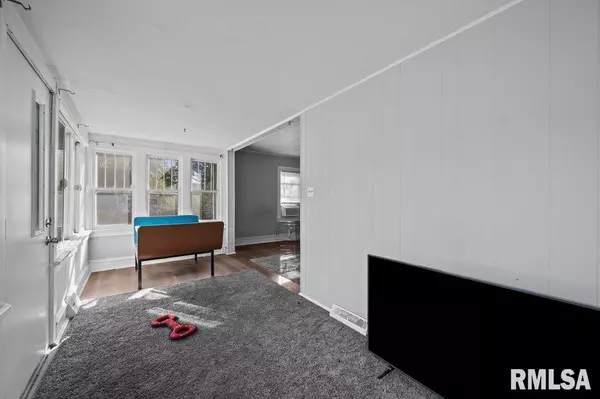 Rock Island, IL 61201,2400 32ND ST