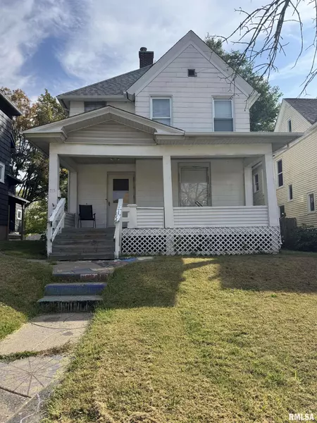 715 IOWA ST, Davenport, IA 52803