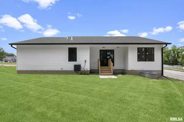 Carbon Cliff, IL 61239,813 WILLIAMS WAY