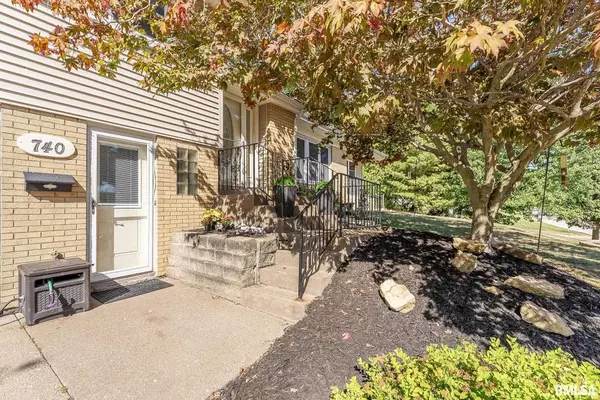 Bettendorf, IA 52722,740 MISSISSIPPI BLVD