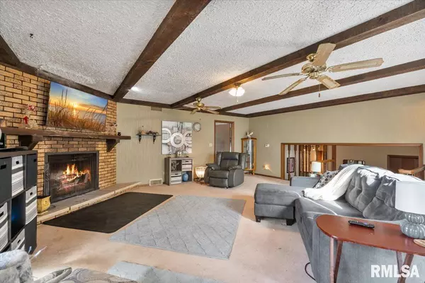 Moline, IL 61265,3604 32ND AVE