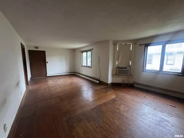 Rock Island, IL 61201,1534 39TH ST