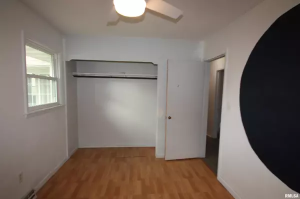 Davenport, IA 52804,2334 N FAIRMOUNT ST