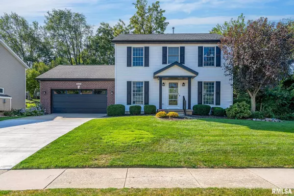 3525 RALEIGH AVE, Bettendorf, IA 52722