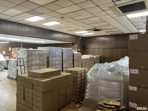 Moline, IL 61265,1623 15TH ST