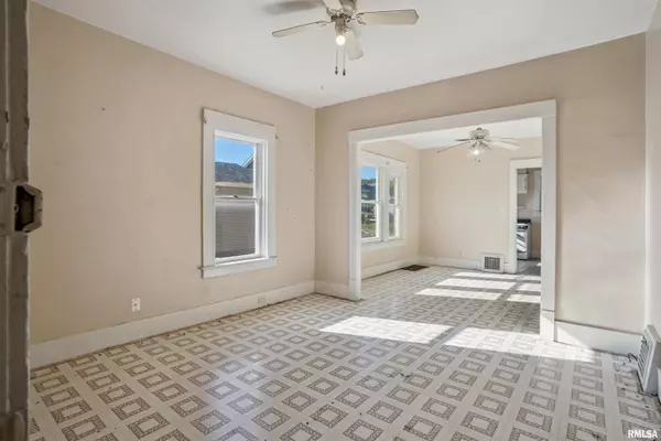 East Moline, IL 61244,1509 KENNEDY DR