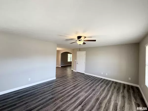 Marion, IL 62959,12301 Blue Sky DR