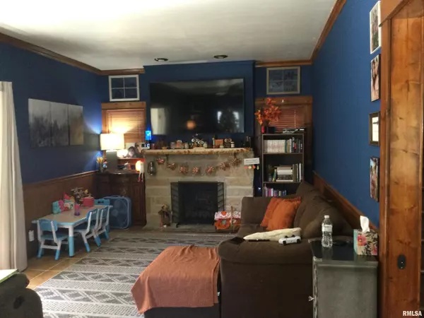 Murphysboro, IL 62966,1904 DIVISION ST