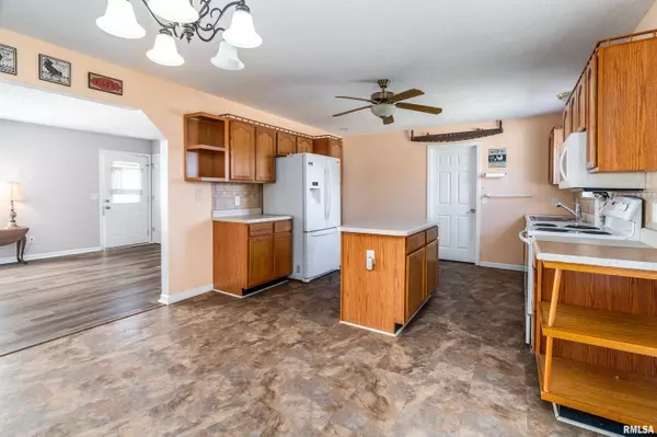 Creal Springs, IL 62922,2080 Route 166