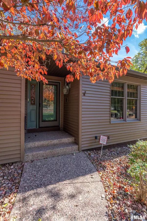 Moline, IL 61265,2809 32ND Avenue Drive