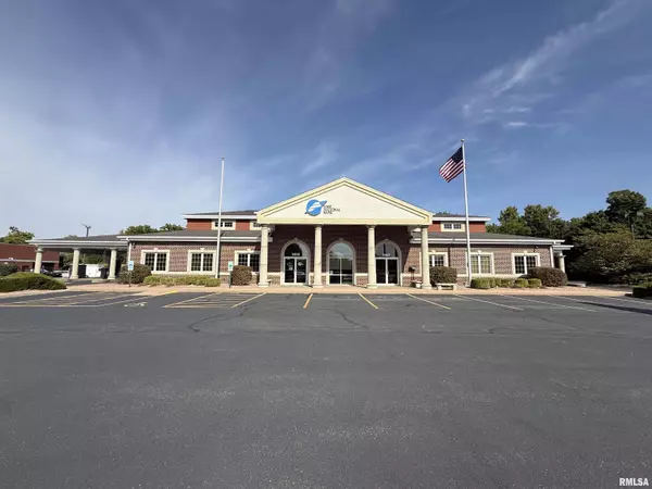 3457 AVENUE OF THE CITIES AVE, Moline, IL 61265