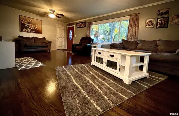 Goreville, IL 62939,112 HILLCREST DR