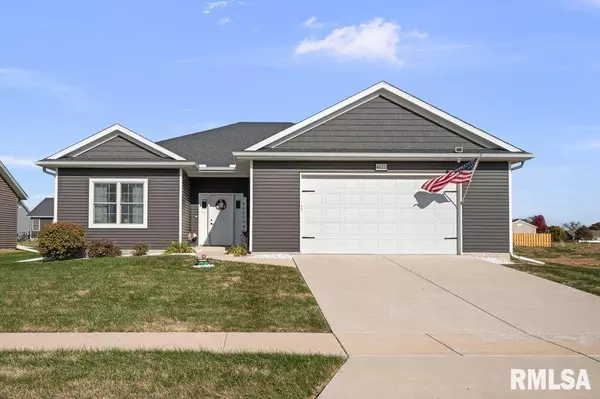 4620 W 11TH ST, Davenport, IA 52804