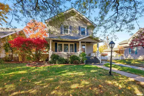 Davenport, IA 52803,2440 CAREY AVE