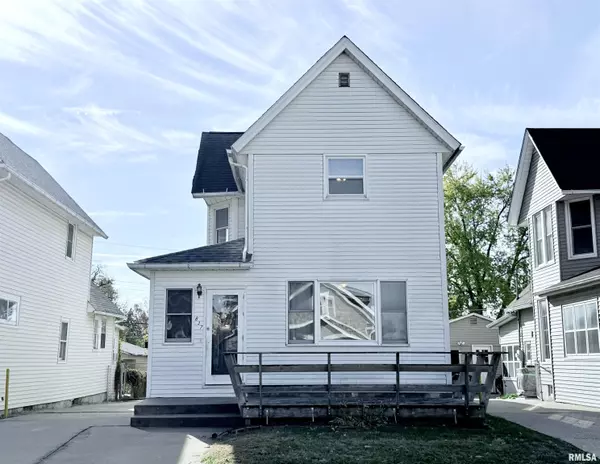 837 14TH Avenue South, Clinton, IA 52732